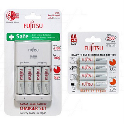 Fujitsu 2 or 4 AA/AAA Cell SAFE Battery Charger including 8 x Fujitsu HR3UTC AA 2100 Cycle